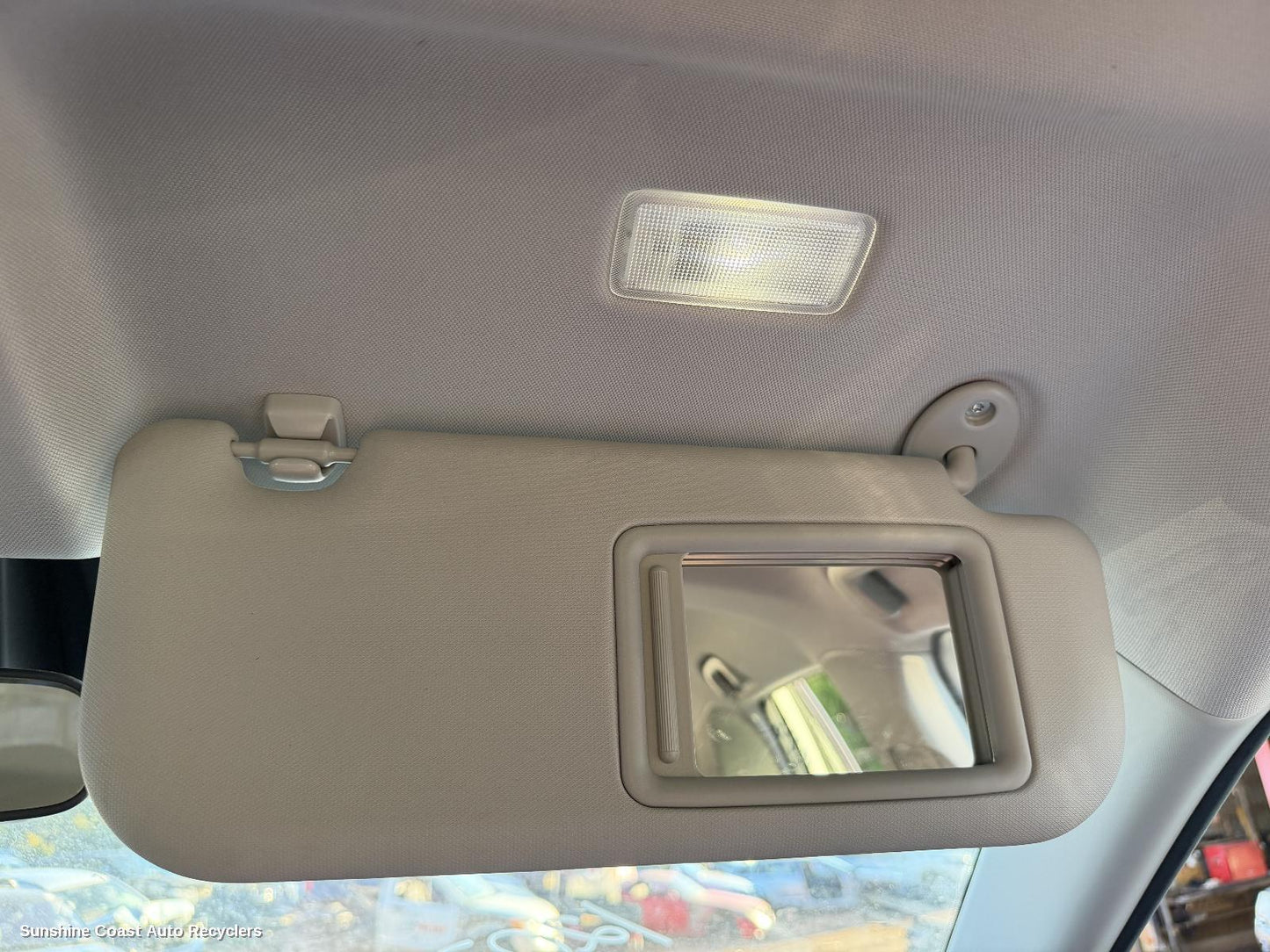 2018-2025 Toyota Rav4 Sunvisor
