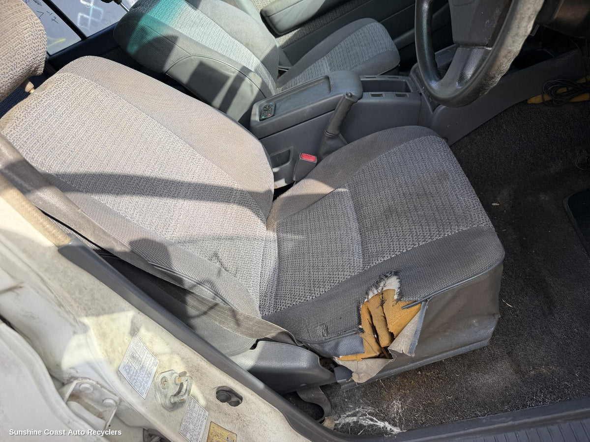 1990-1998 Toyota Landcruiser Front Seat