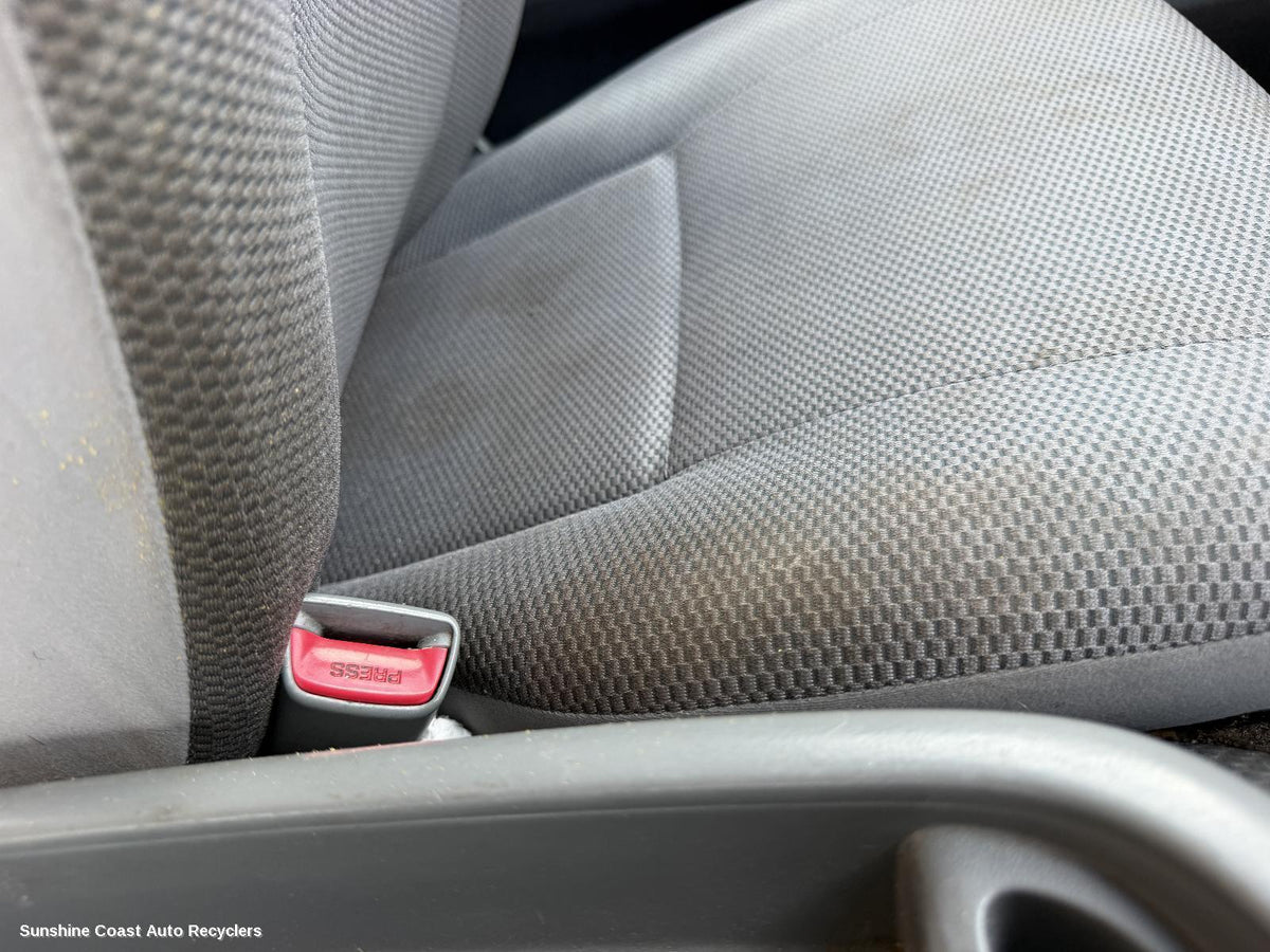2005-2014 Toyota Hiace Seatbelt Stalk