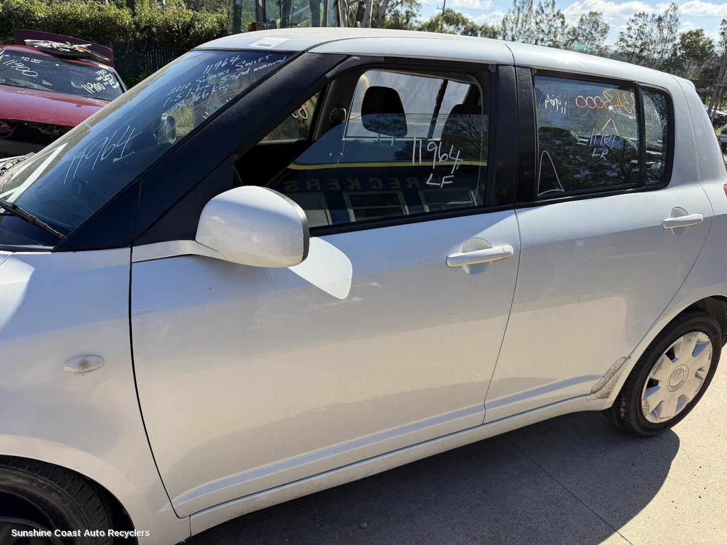 2004-2011 Suzuki Swift Left Front Door Window