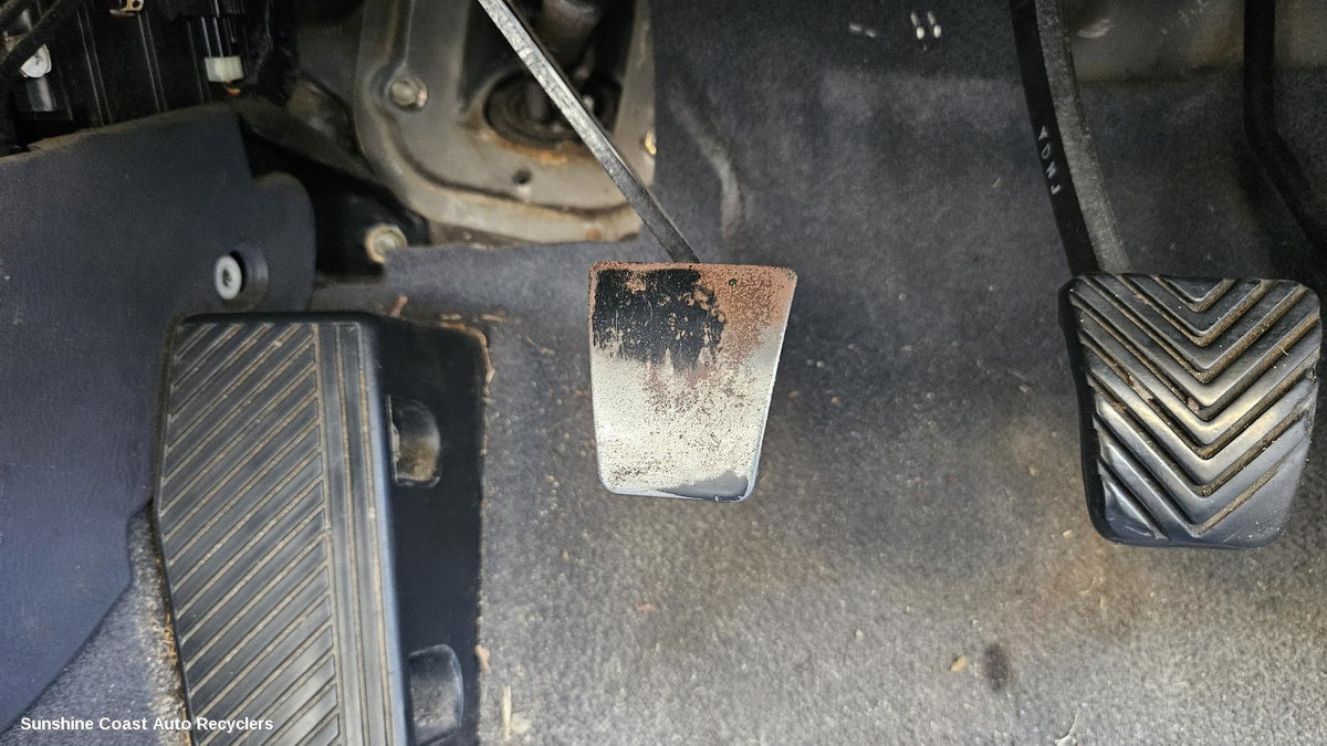 2000-2003 Hyundai Elantra Pedal Assembly