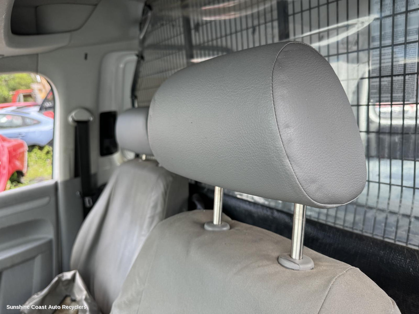 2005-2010 Volkswagen Caddy Headrest