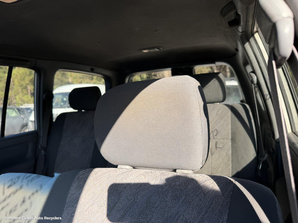 1998-2007 Toyota Landcruiser Headrest
