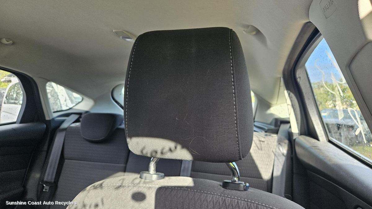 2011-2015 Ford Focus Headrest