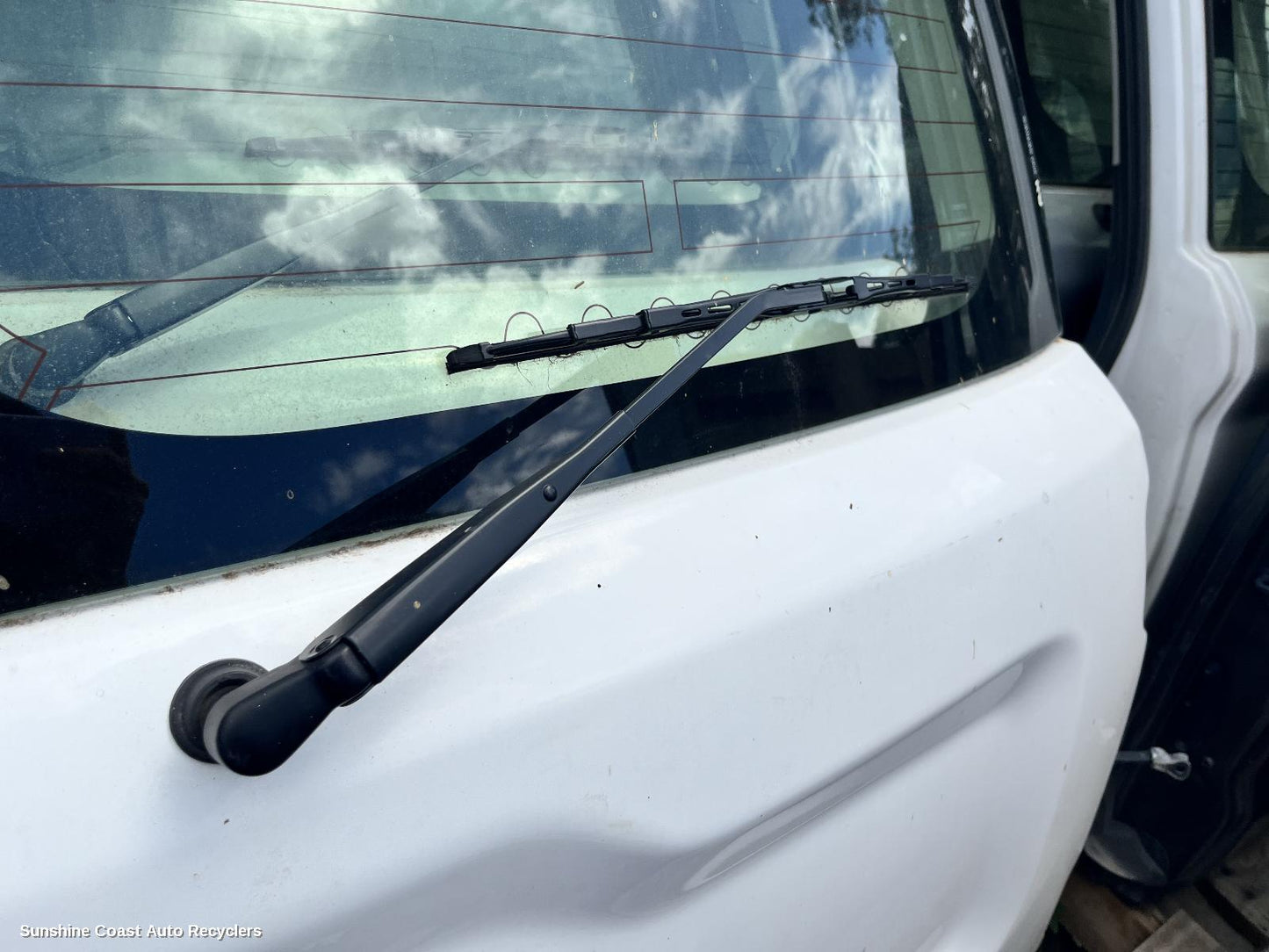 2017 Toyota Landcruiser Wiper Arm
