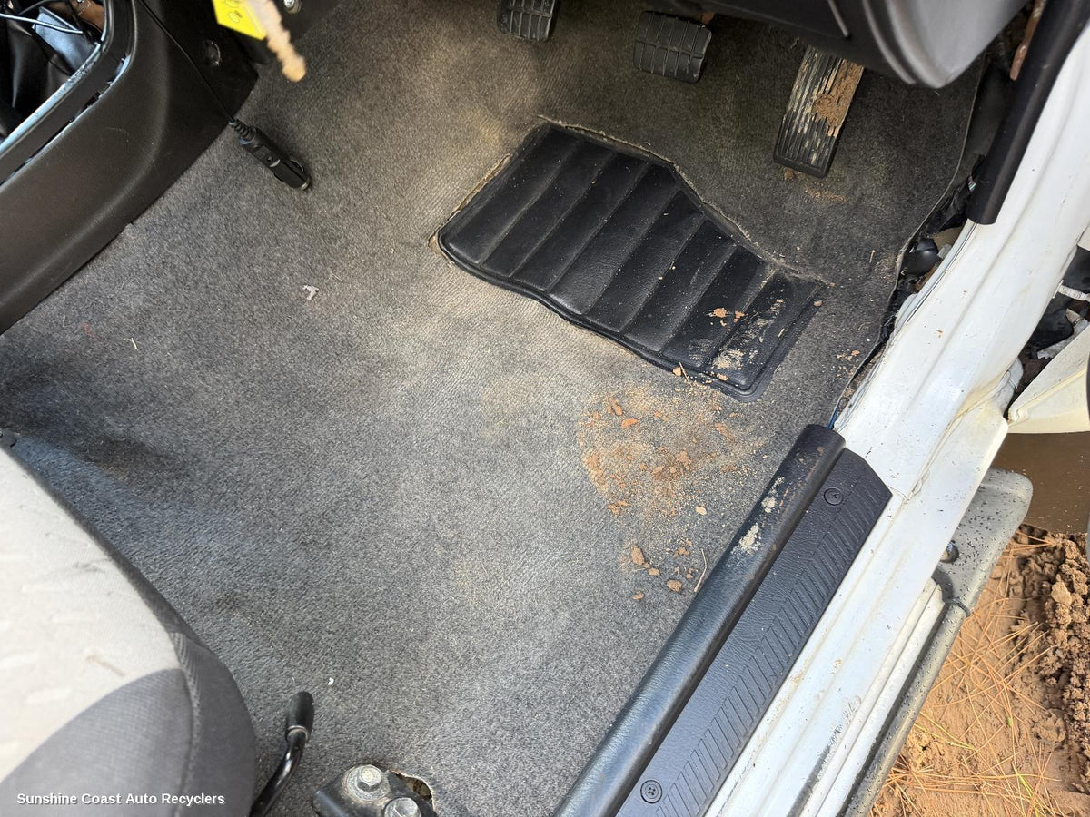 2001-2015 Nissan Navara Carpet