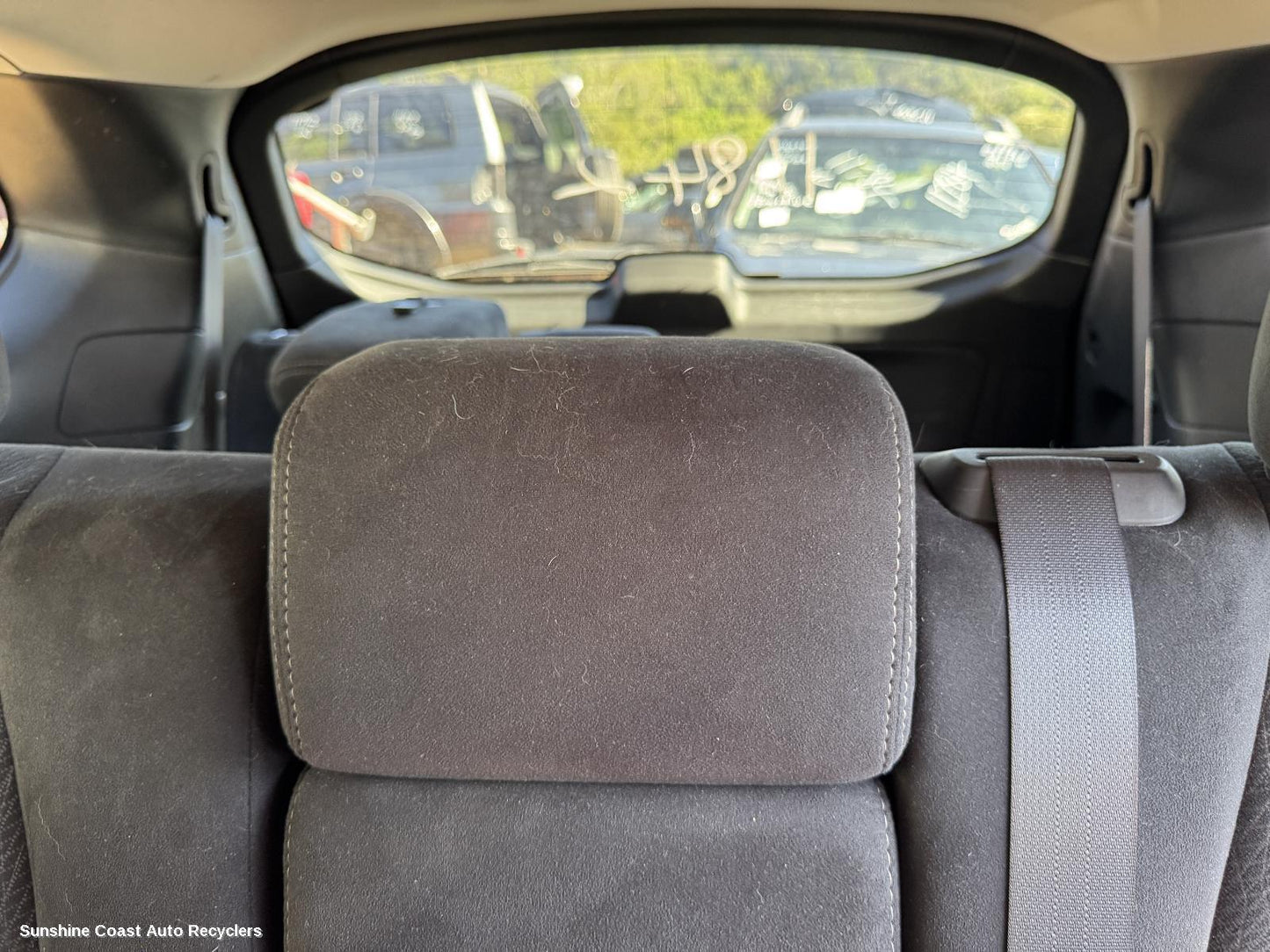 2014 Nissan Pathfinder Headrest