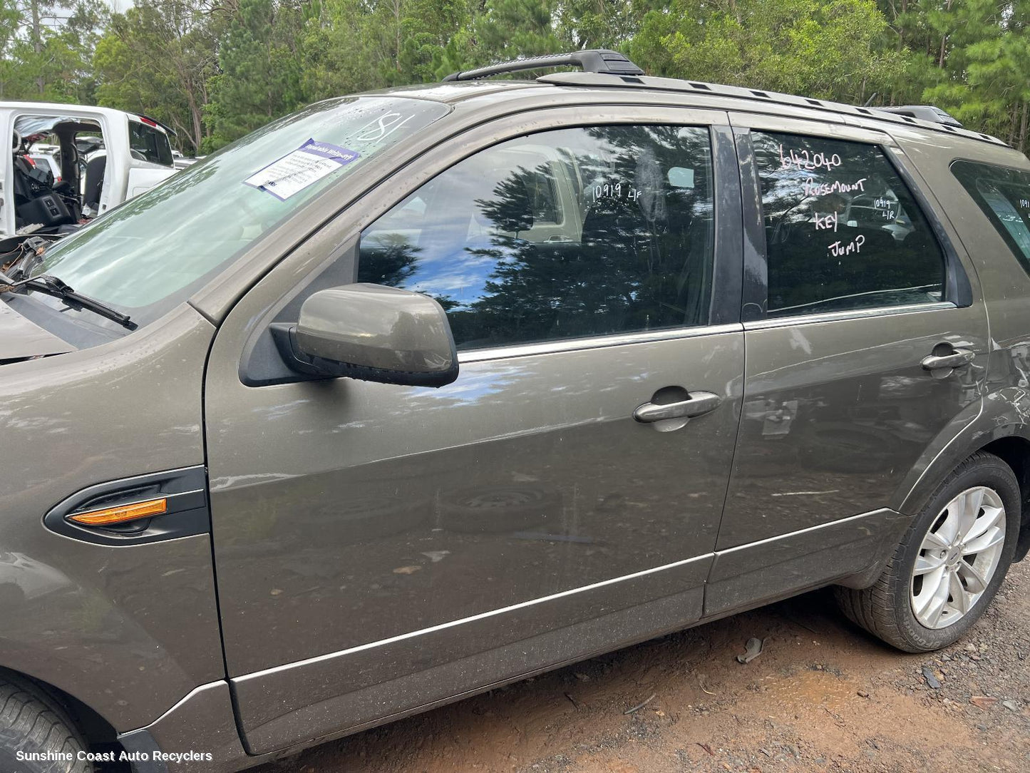 2011 Ford Territory Left Front Door