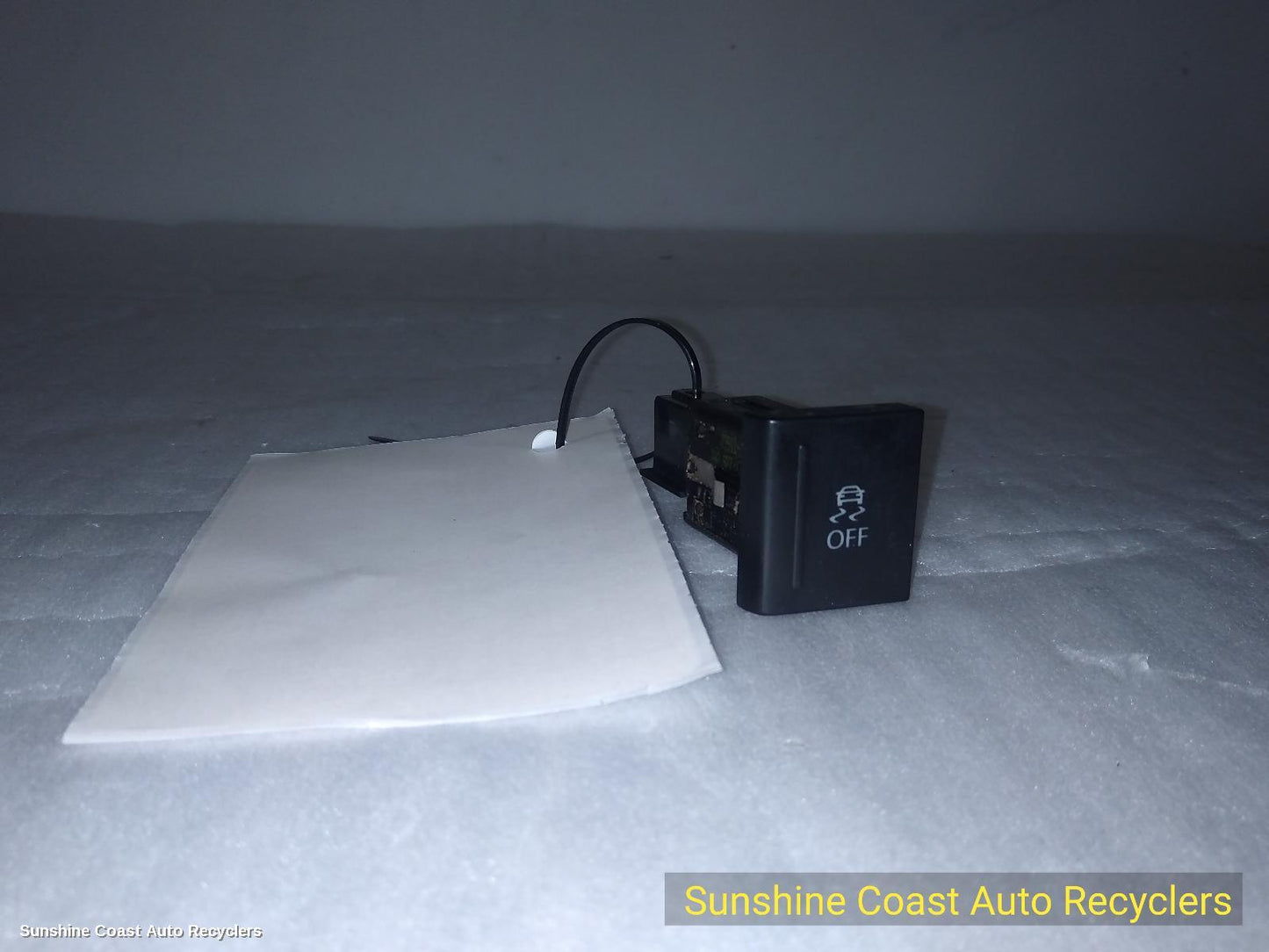 2011 Volkswagen Amarok Misc Switch Relay