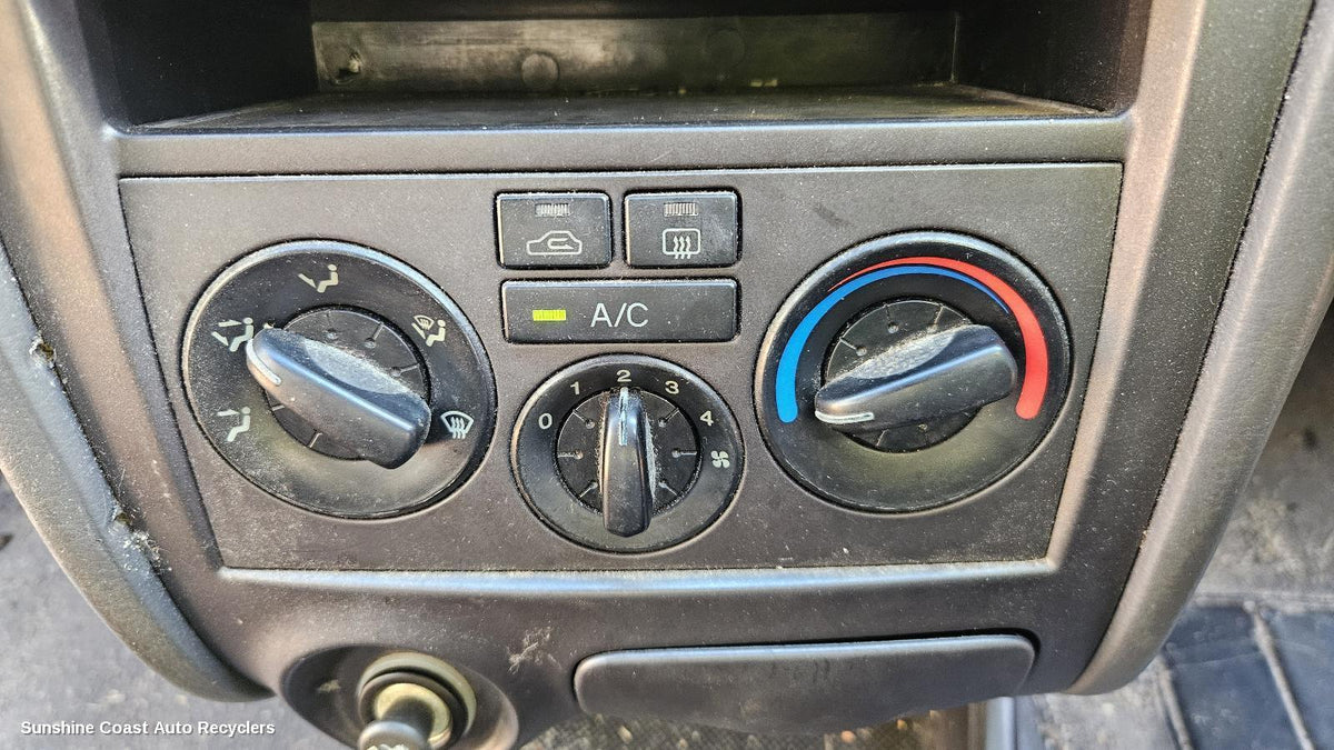 2000-2003 Hyundai Elantra Heater Ac Controls