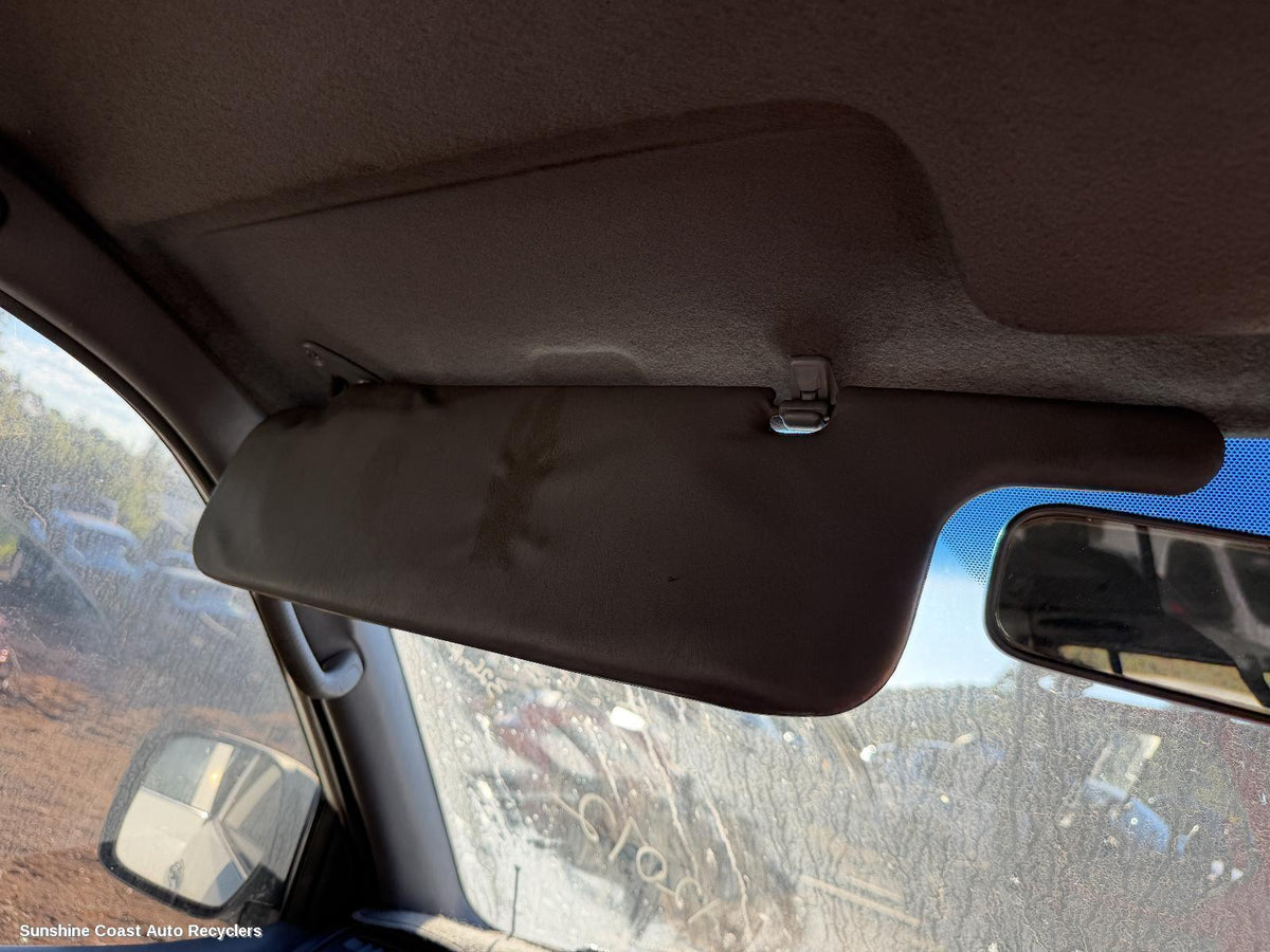 1998-2007 Toyota Landcruiser Sunvisor