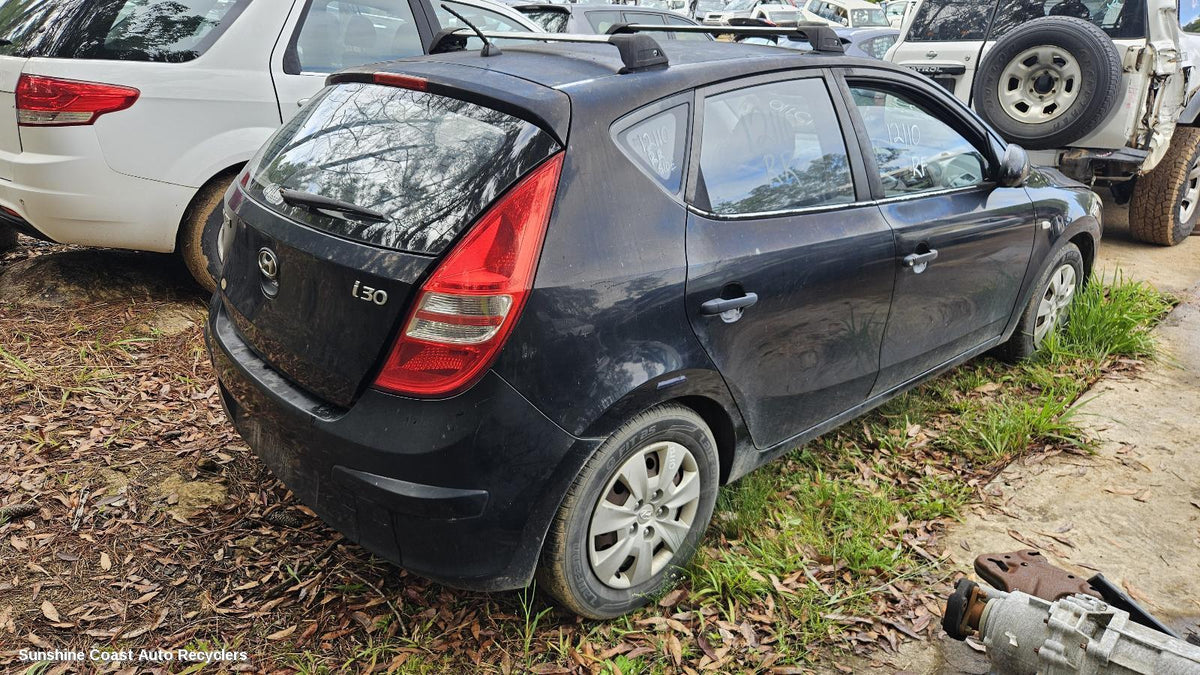 2007-2012 Hyundai I30 Right Rear Door Sliding