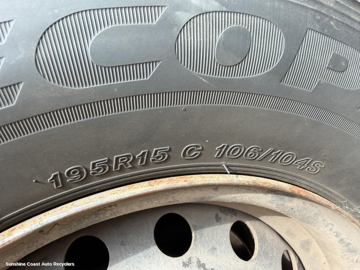 2005-2019 Toyota Hiace Tyre
