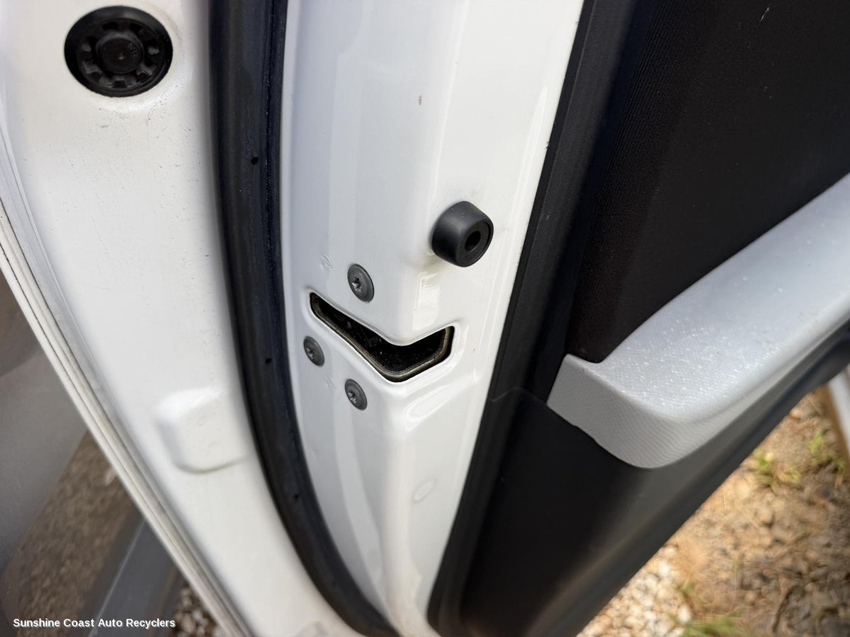 2005-2016 Toyota Yaris Door Boot Gate Lock