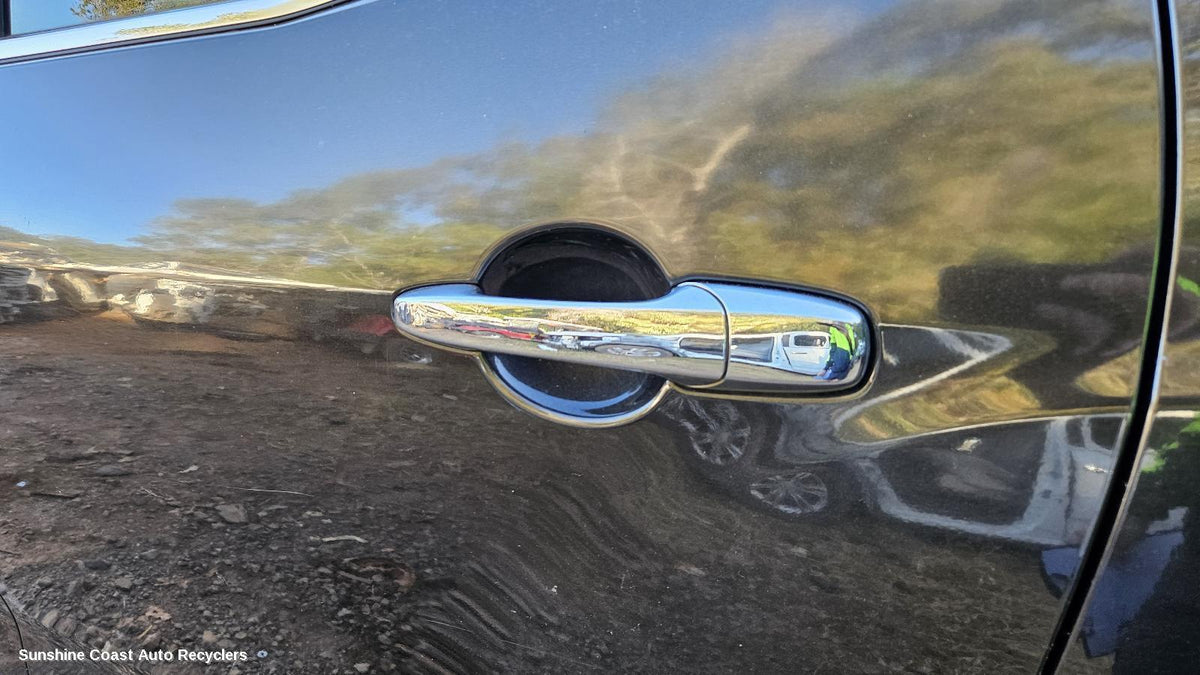 2006-2012 Mazda Cx7 Door Handle