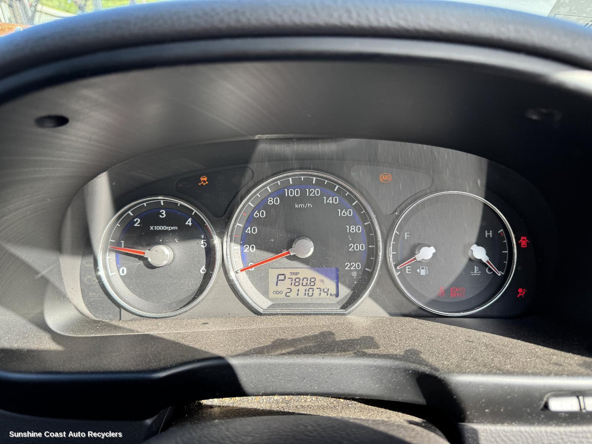 2009-2012 Hyundai Santa Fe Instrument Cluster