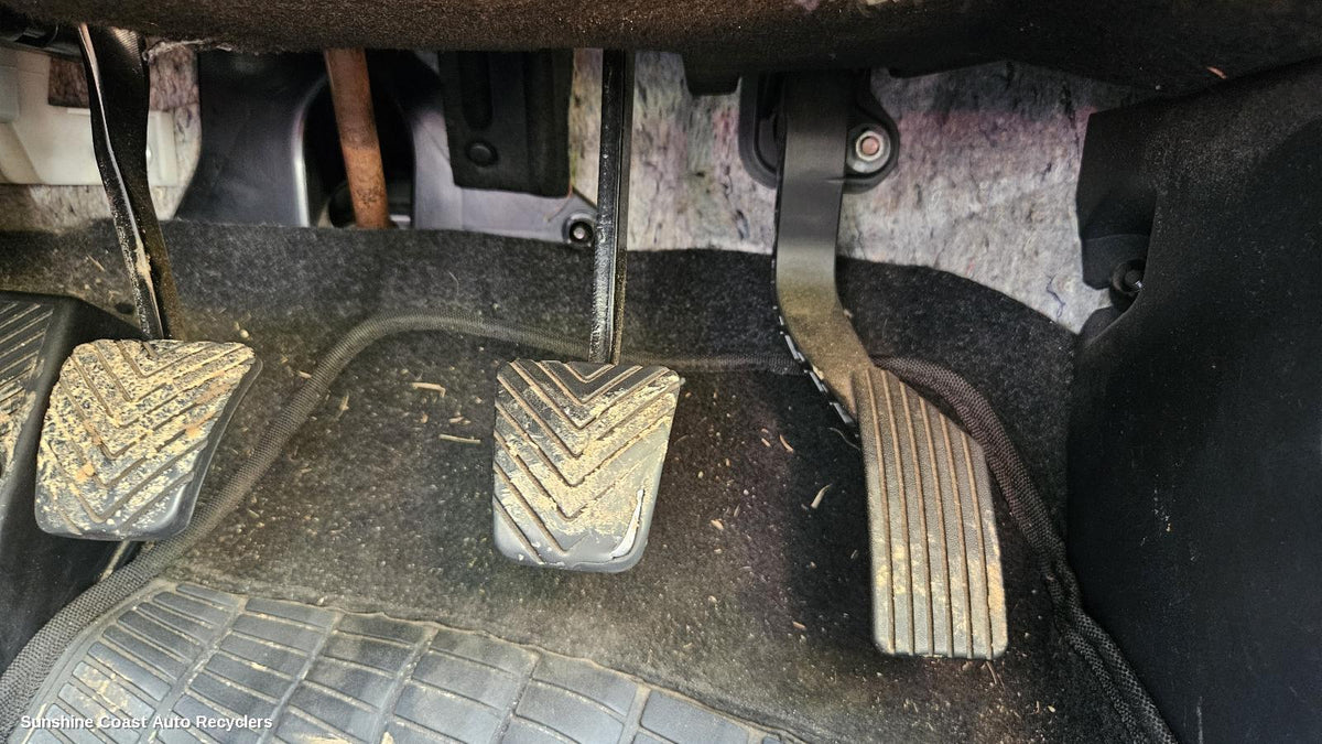 2007-2015 Mitsubishi Lancer Pedal Assembly