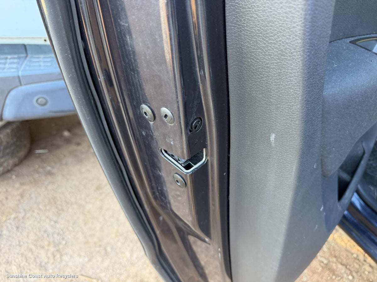 2017-2022 Volkswagen Amarok Door Boot Gate Lock