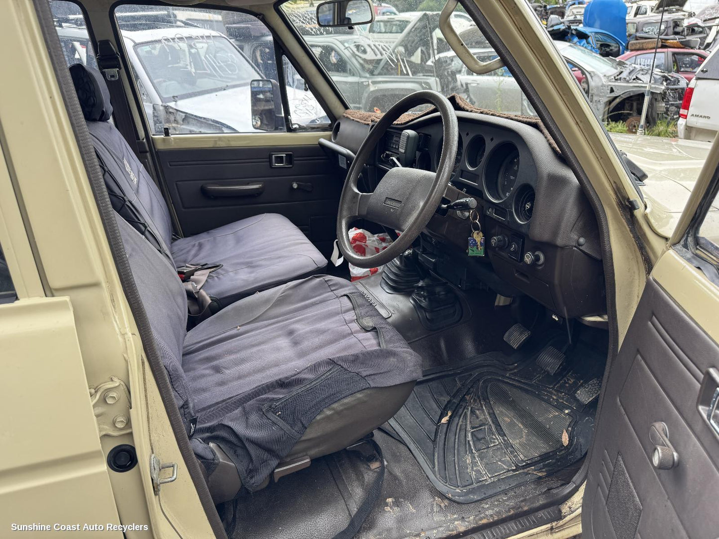 1984-1990 Toyota Landcruiser Instrument Cluster