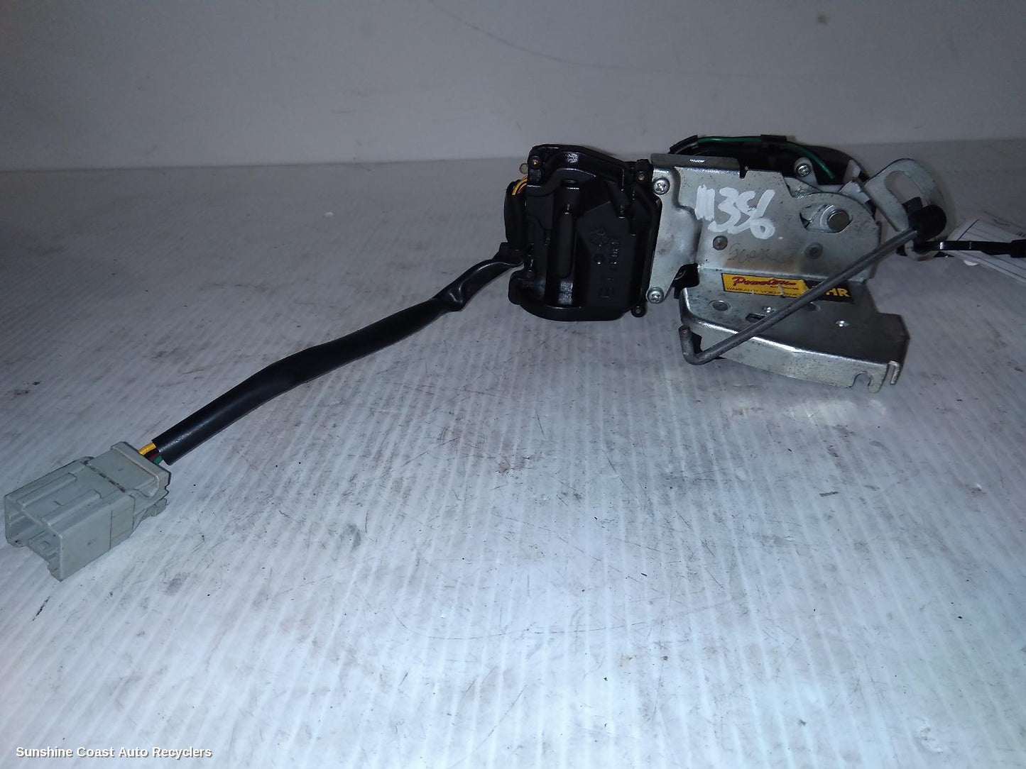 2006 Ford Falcon Door Boot Gate Lock