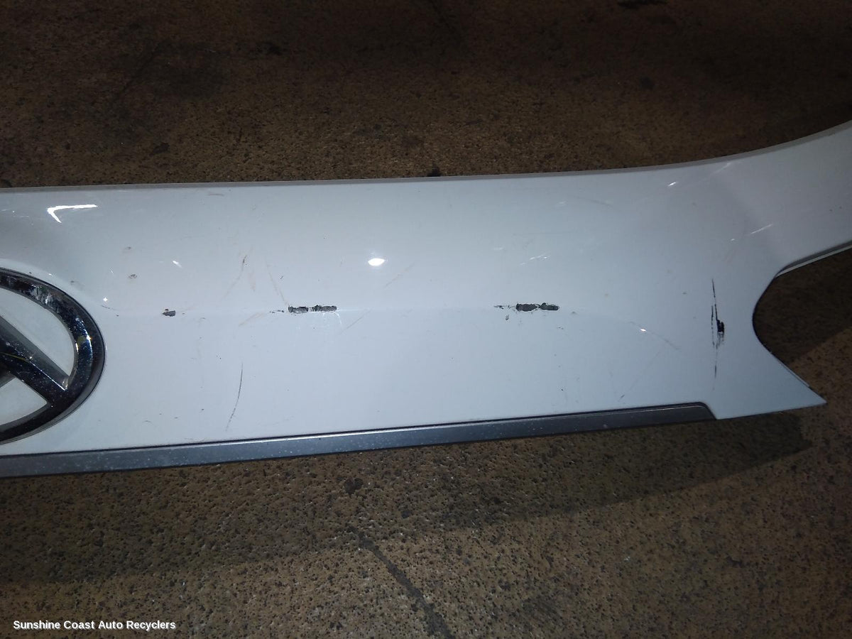 2017-2024 Ldv D90 Rear Garnish