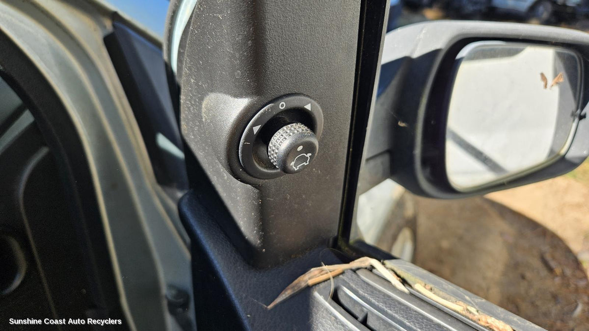 2004-2008 Ford Fiesta Misc Switch Relay