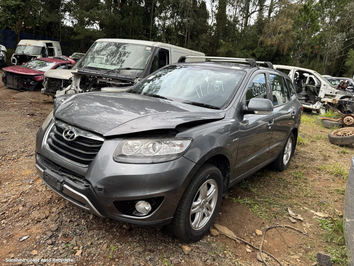 2009-2012 Hyundai Santa Fe Headrest
