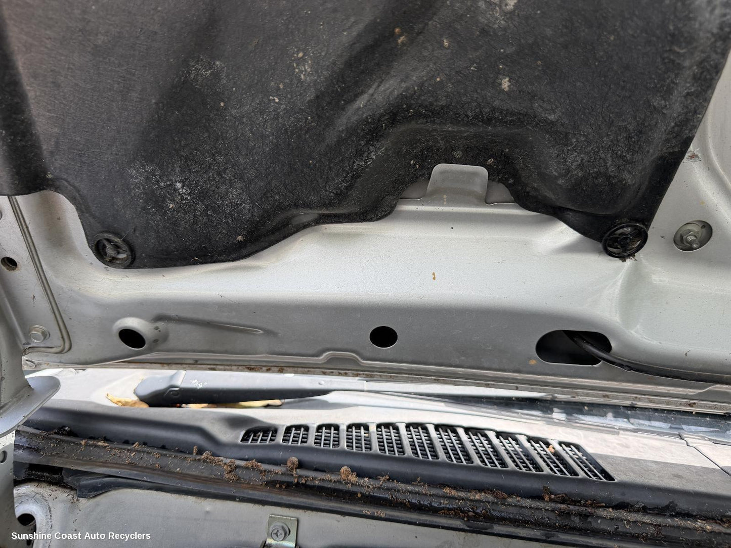 2001-2015 Nissan Navara Wiper Arm