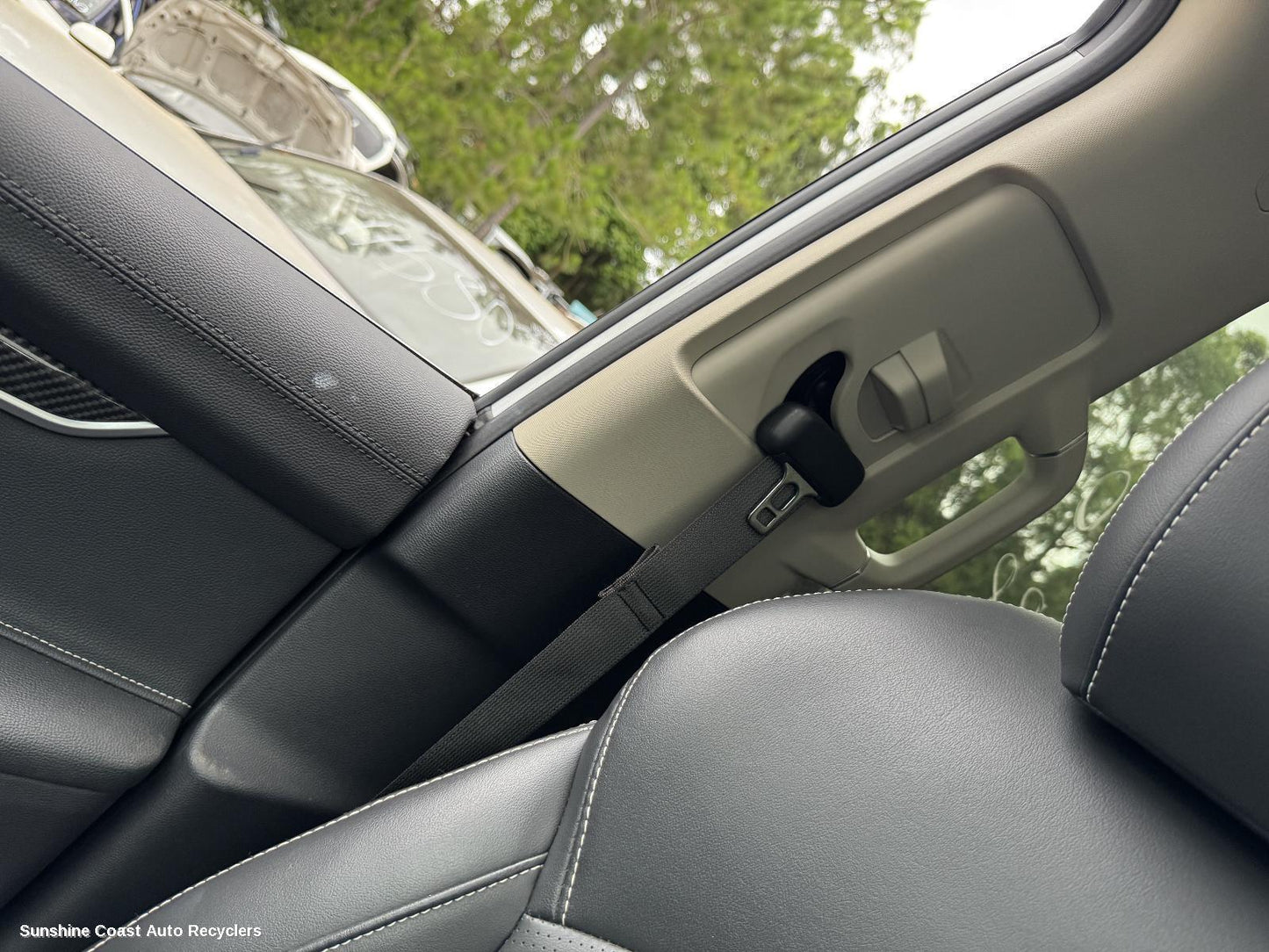 2022 Ldv D90 Seatbelt Stalk