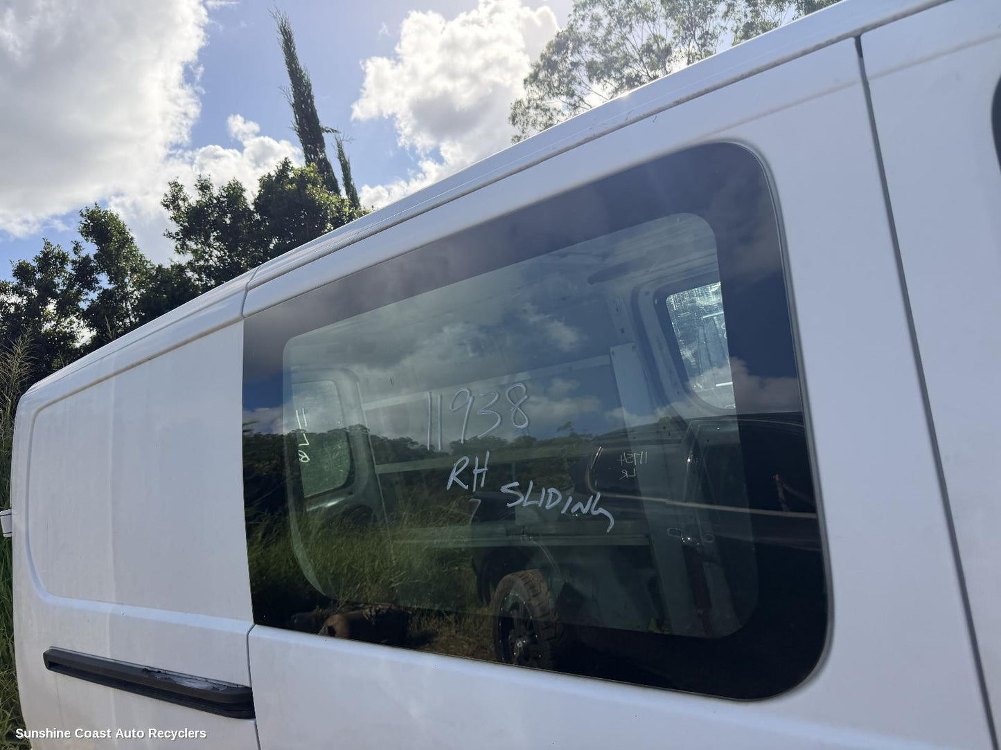 2008-2015 Peugeot Expert Right Rear Door Window