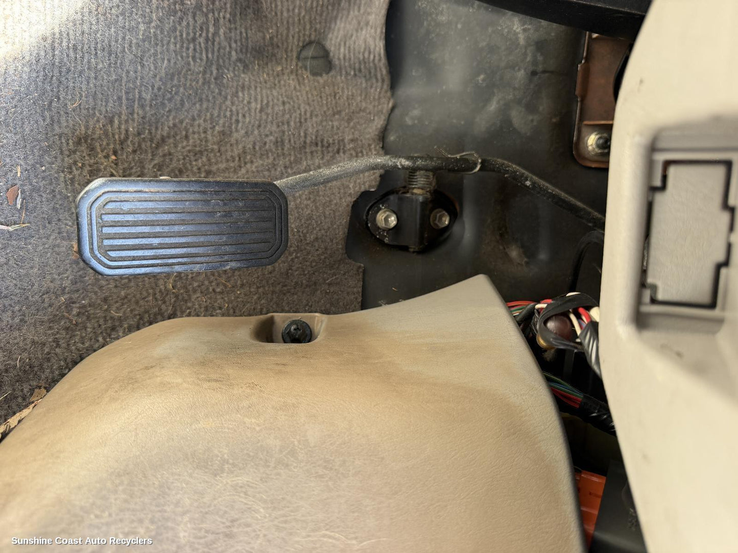 1999-2001 Toyota Corolla Pedal Assembly