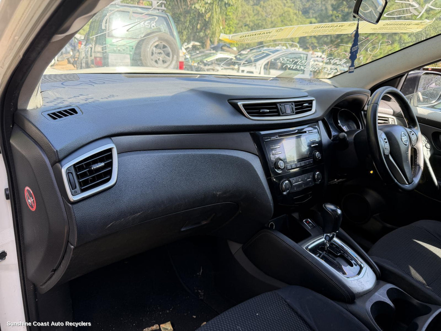 2013-2021 Nissan Qashqai Glove Box