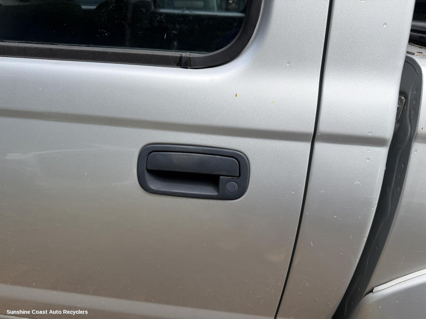 1997-2015 Nissan Navara Door Handle