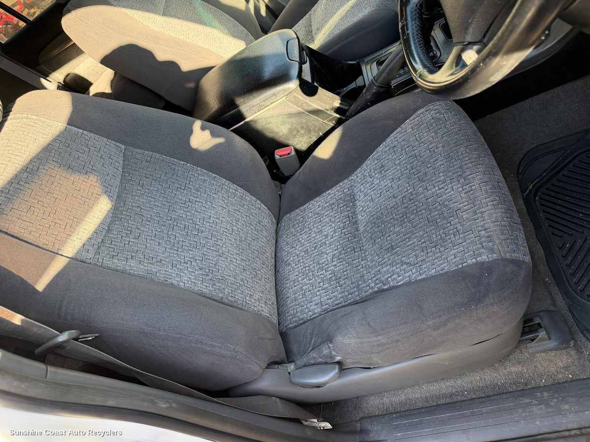 2003-2009 Toyota Prado Front Seat