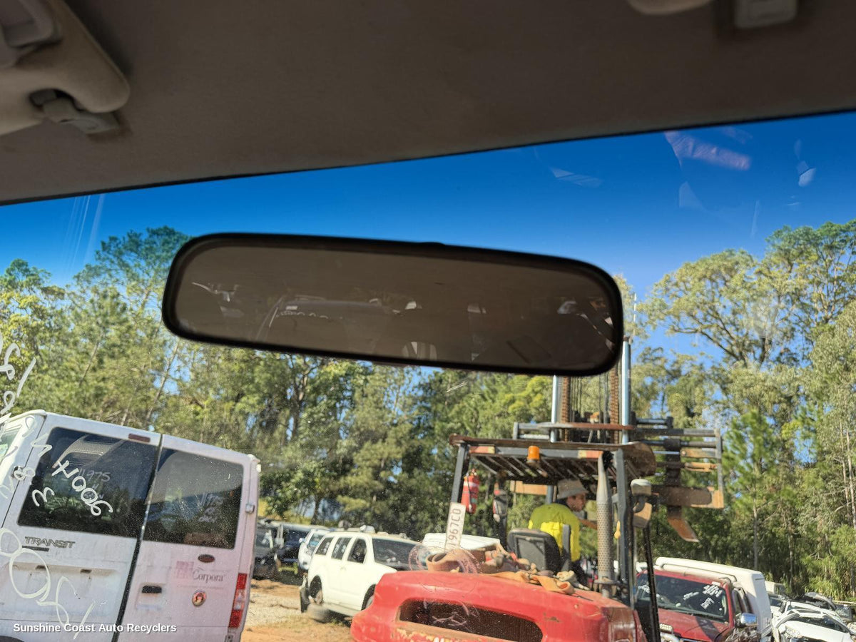 2002-2006 Mitsubishi Pajero Interior Mirror