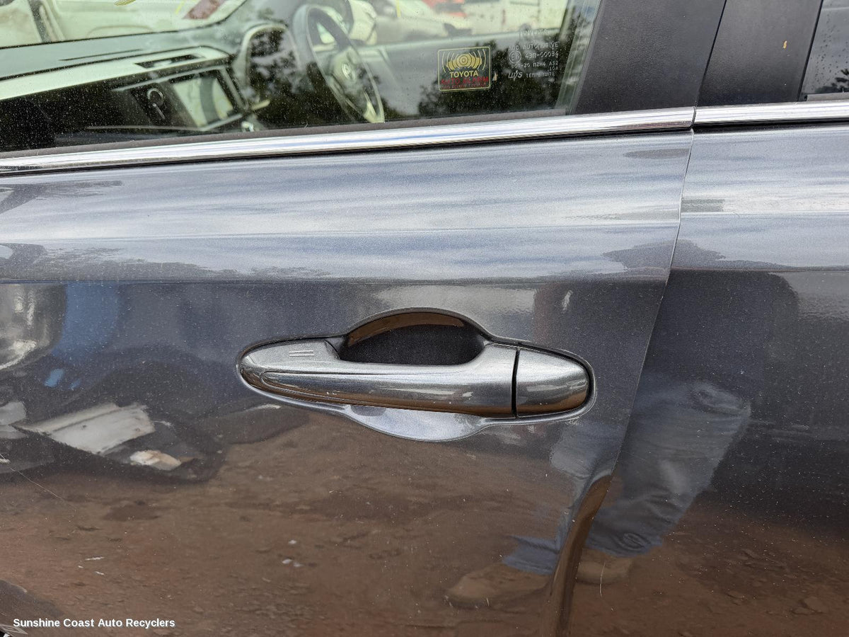 2012-2018 Toyota Rav4 Door Handle