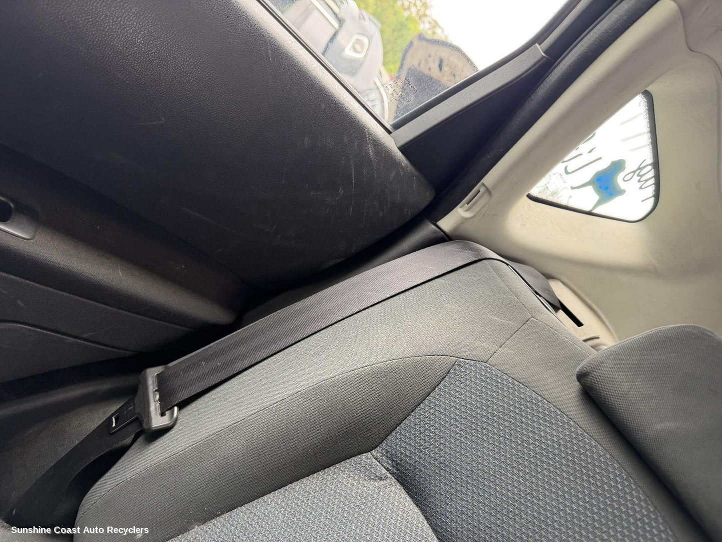 2007-2014 Nissan Dualis Seatbelt Stalk
