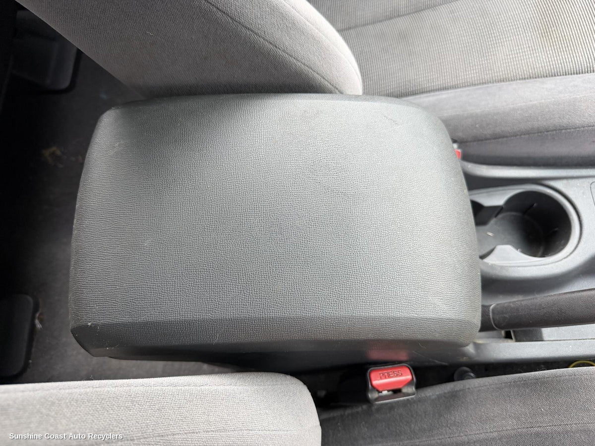 2012-2020 Holden Colorado Console
