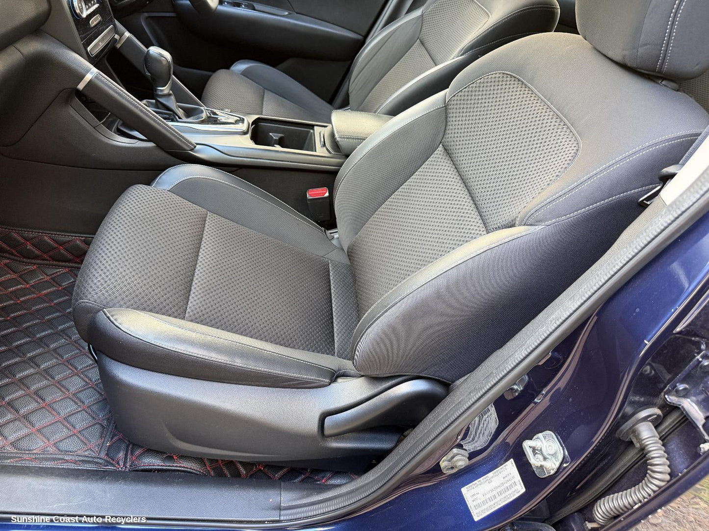2016-2026 Renault Kaleos Front Seat