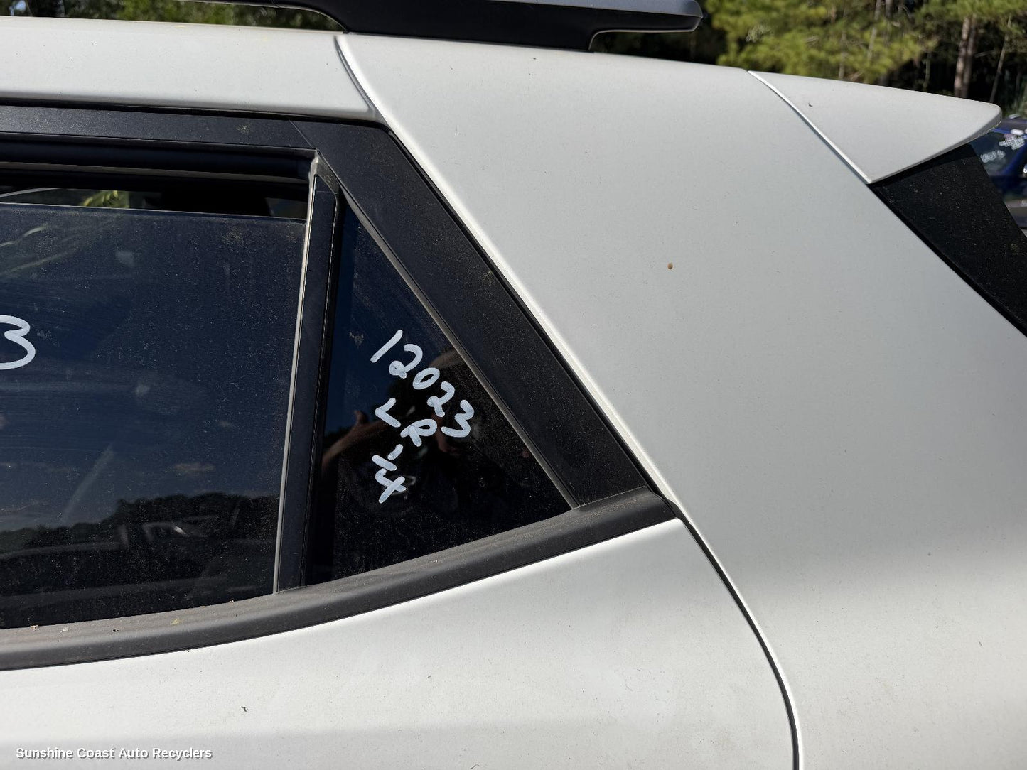 2020-2026 Kia Stonic Left Rear 1 4 Door Glass