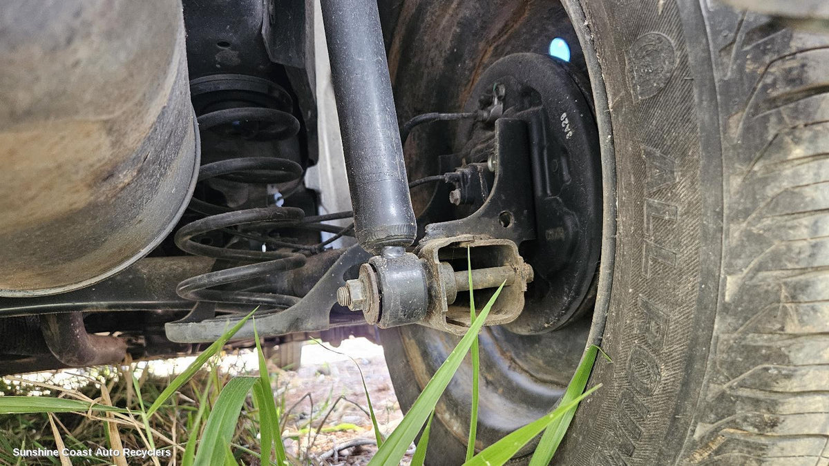 2011-2017 Suzuki Swift Shock Absorber