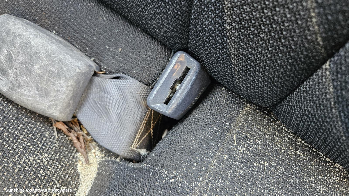 2000-2003 Hyundai Elantra Seatbelt Stalk
