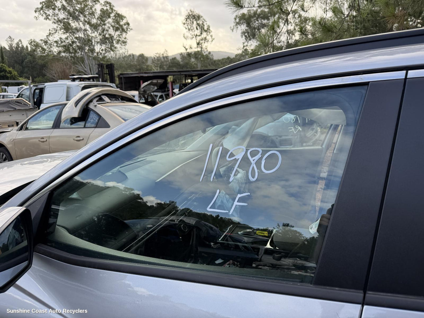 2021-2026 Hyundai Tucson Left Front Door Window