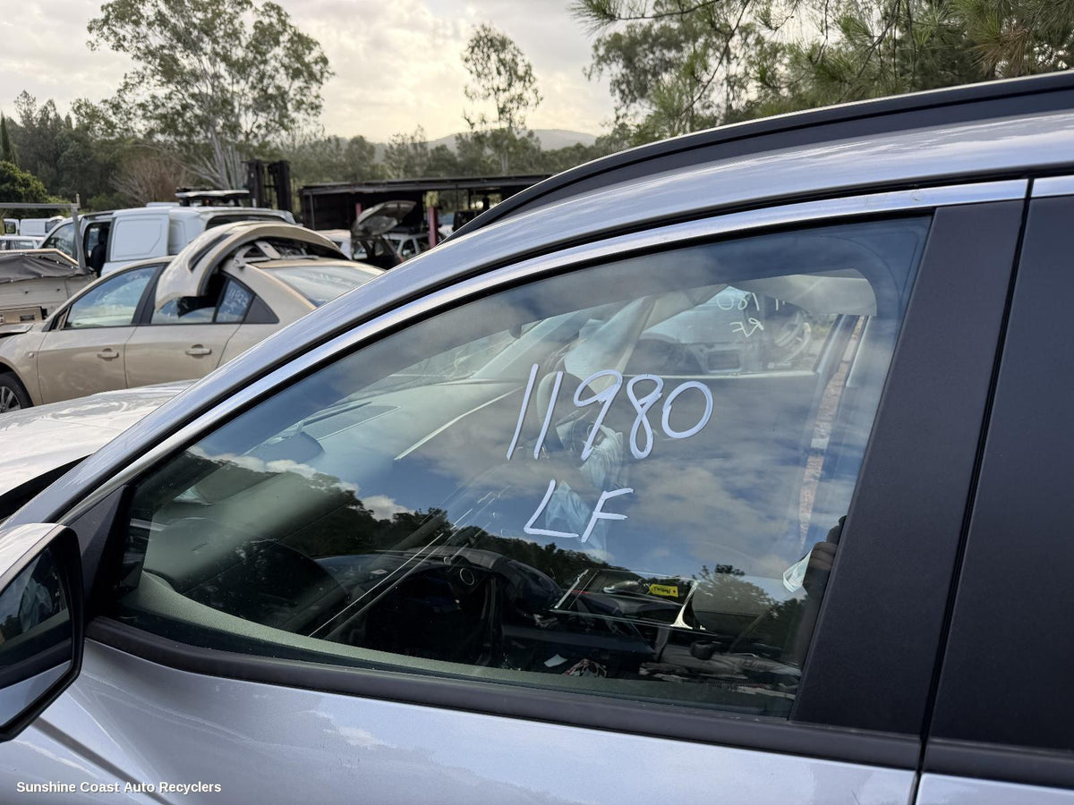 2021-2026 Hyundai Tucson Left Front Door Window