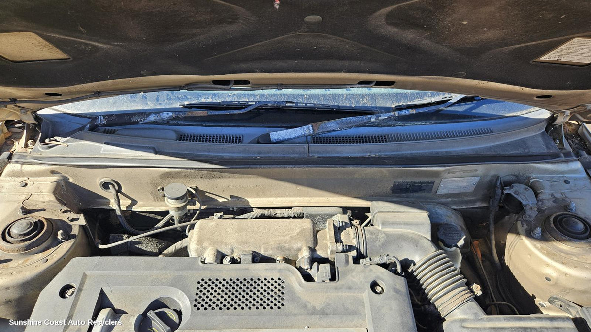 2000-2003 Hyundai Elantra Plenum Chamber