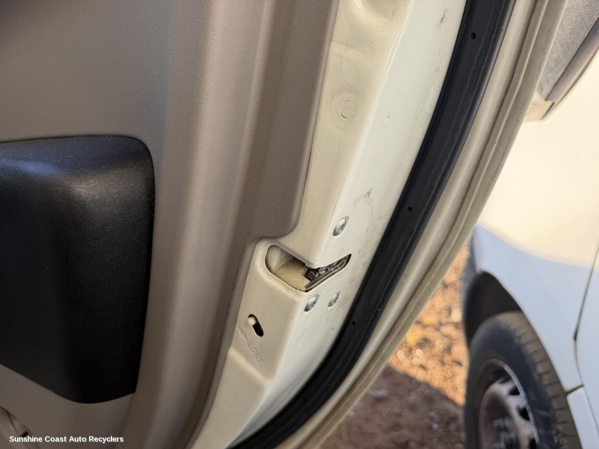 2009-2015 Mitsubishi Triton Door Boot Gate Lock
