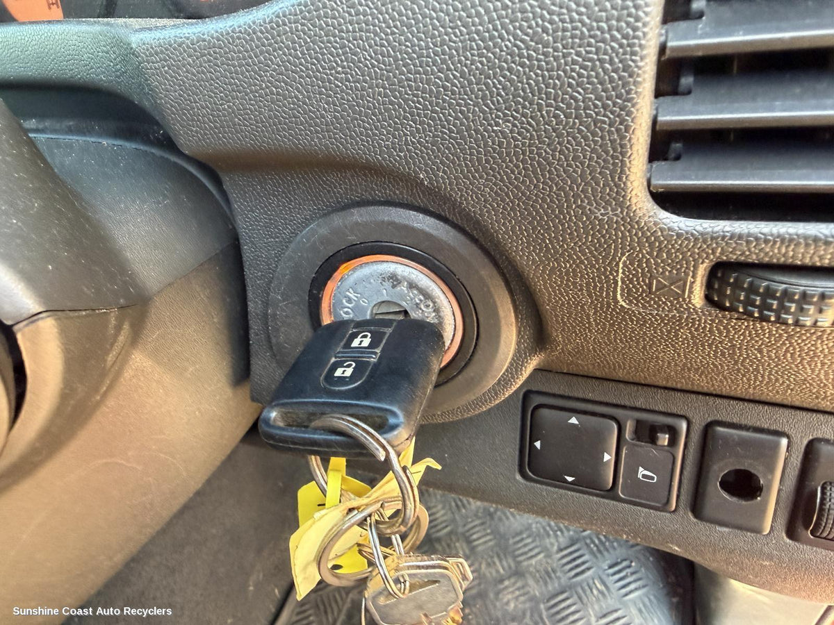 2005-2015 Nissan Navara Ignition W  Key