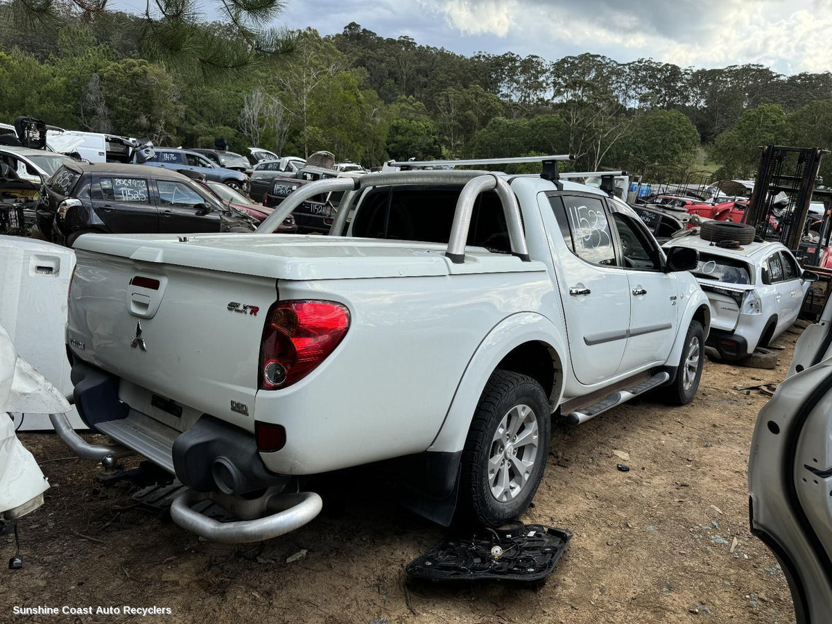 2006-2015 Mitsubishi Triton Axle