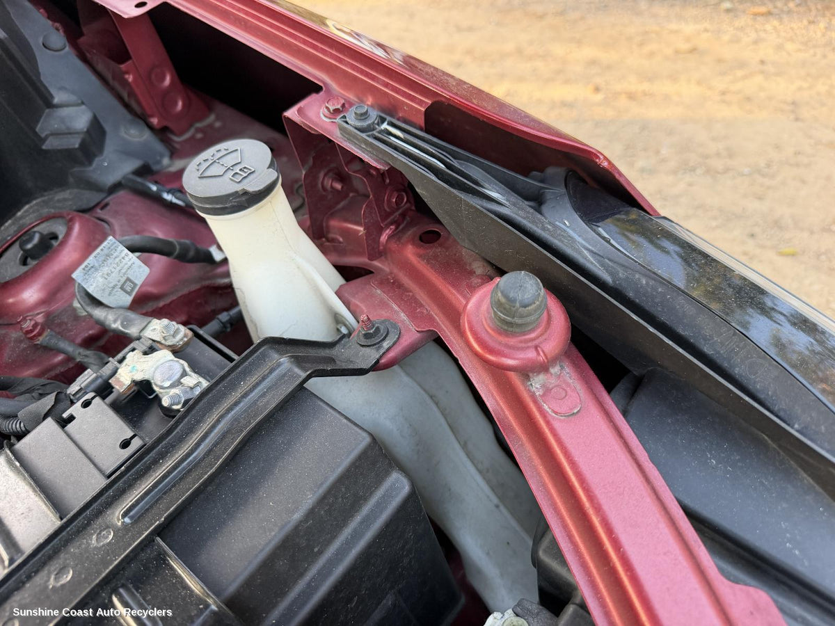 2017-2020 Holden Equinox Washer Bottle
