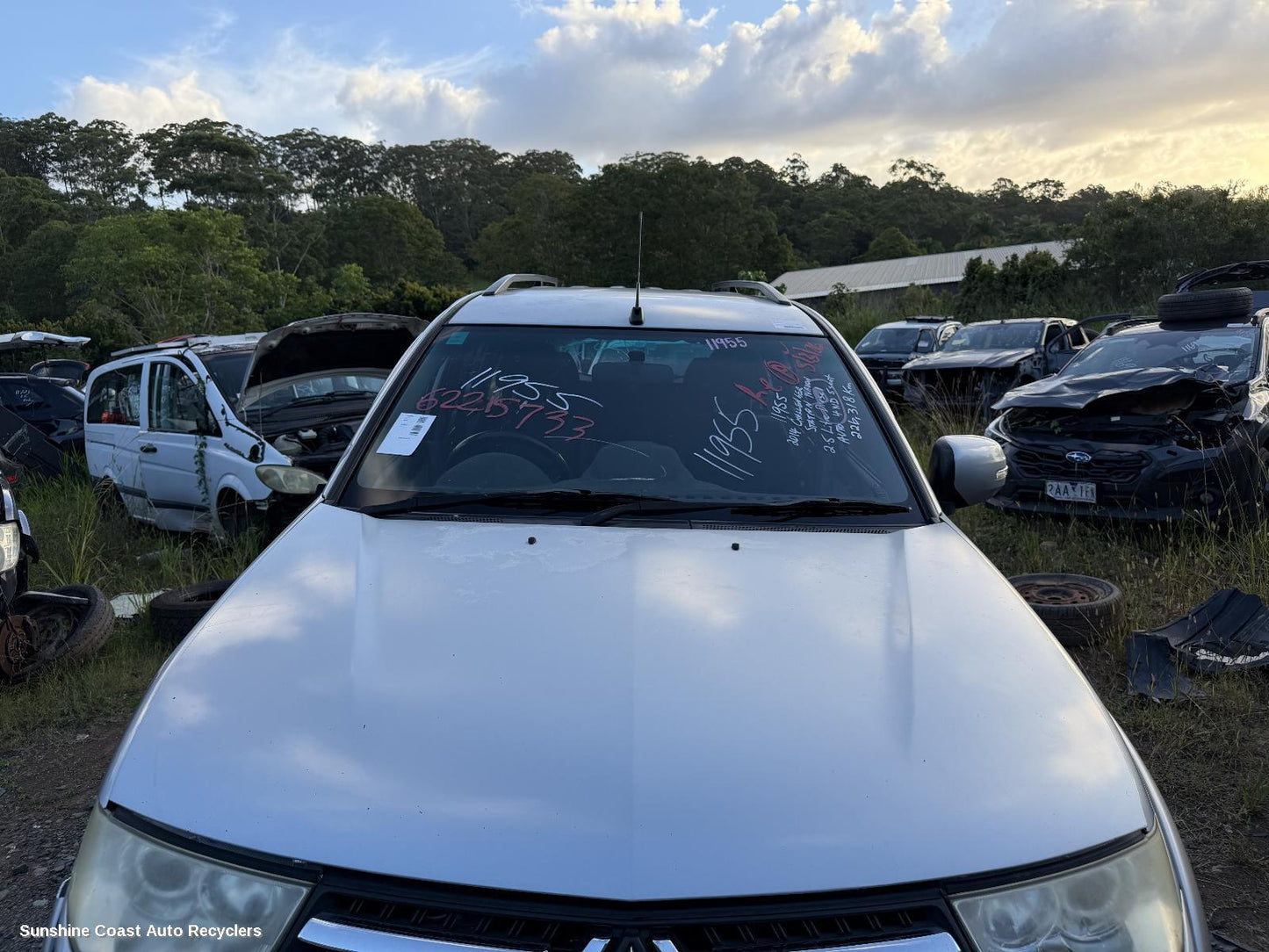 2009-2015 Mitsubishi Challenger Bonnet